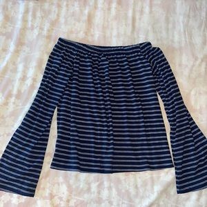 Off the shoulder navy blue and white striped shirt. Arizona Jean Co. Size XS.
